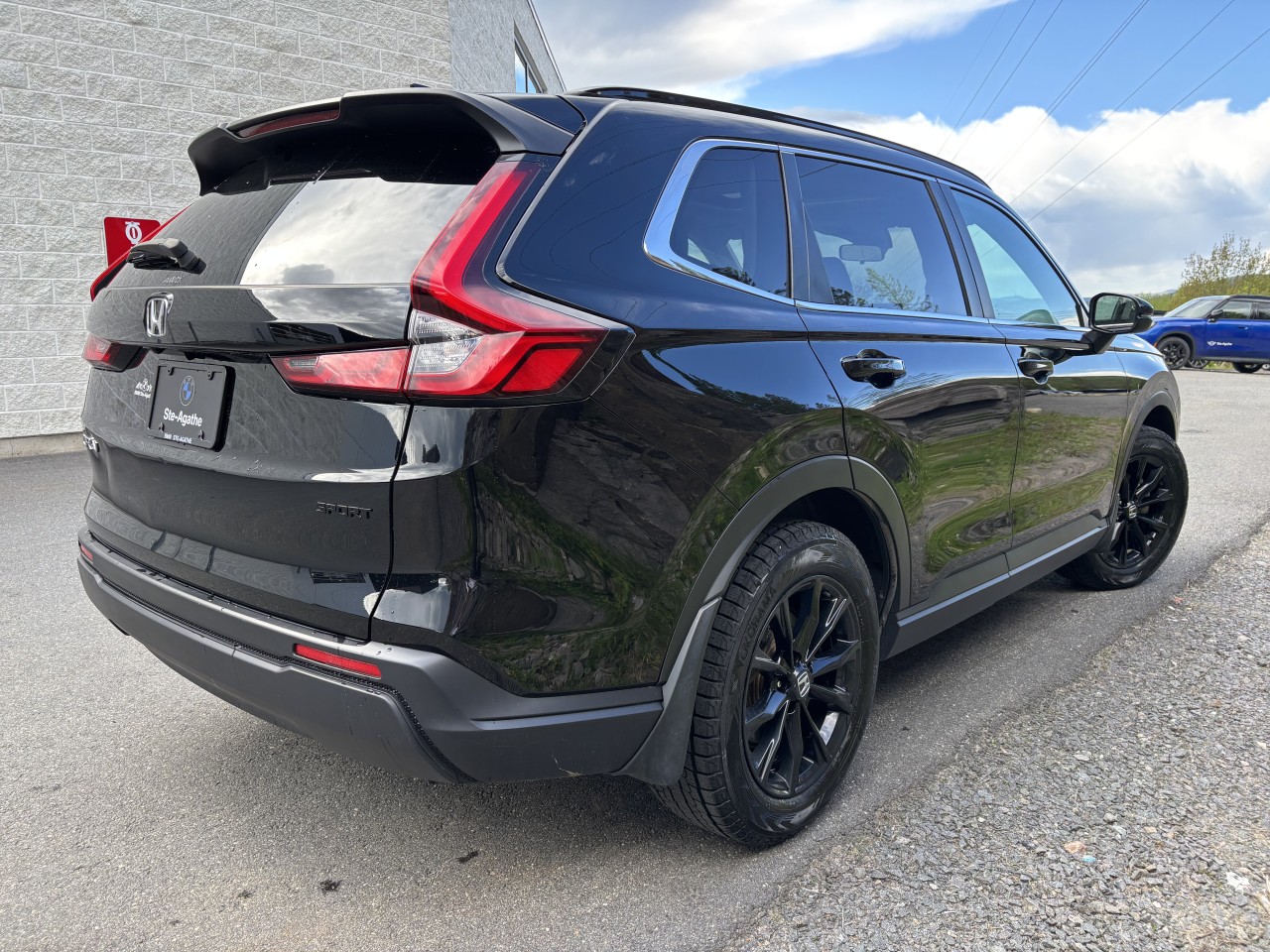 2025 Honda CR-V - Image 8