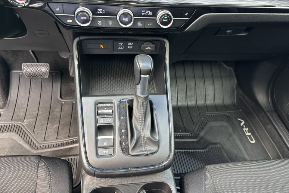 2025 Honda CR-V - Image 16