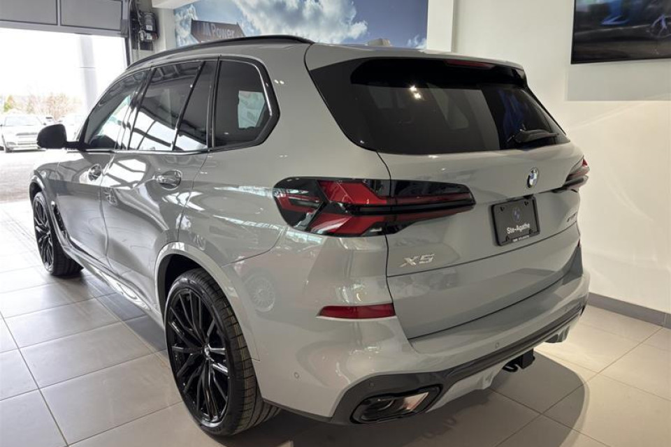 2026 BMW X5 - Image 2