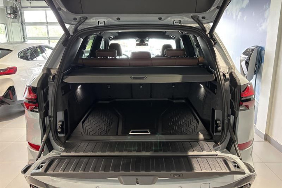 2026 BMW X5 - Image 3