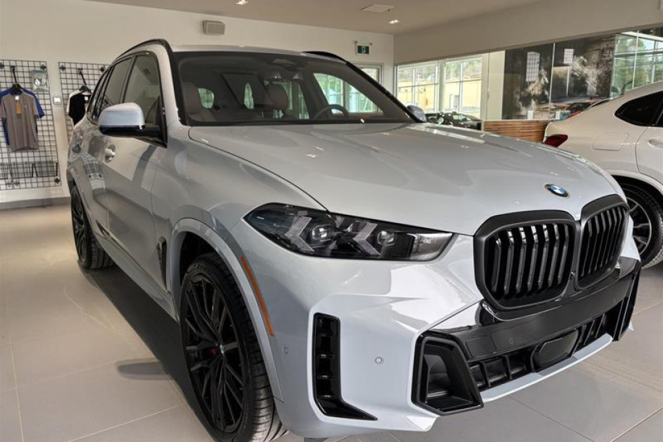 2026 BMW X5 - Image 11