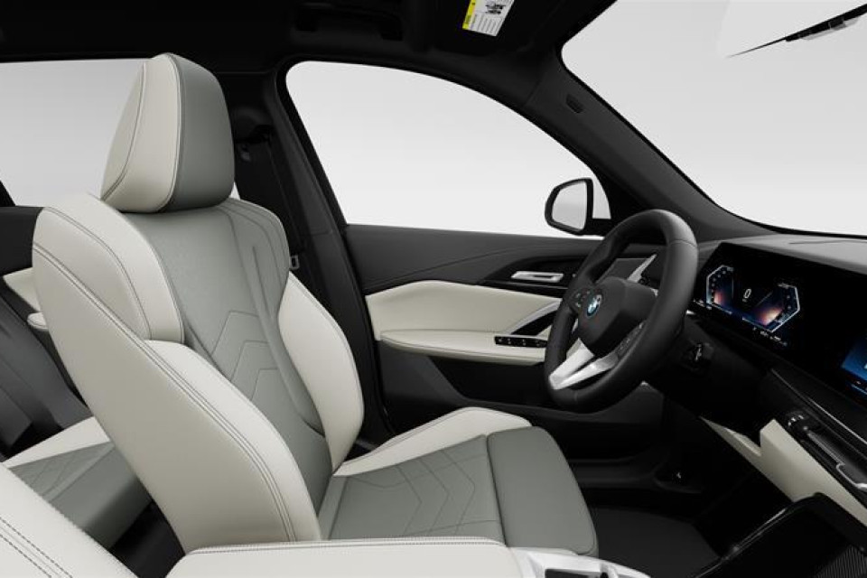 2026 BMW X1 - Image 8