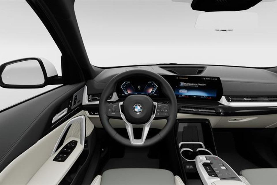 2026 BMW X1 - Image 11