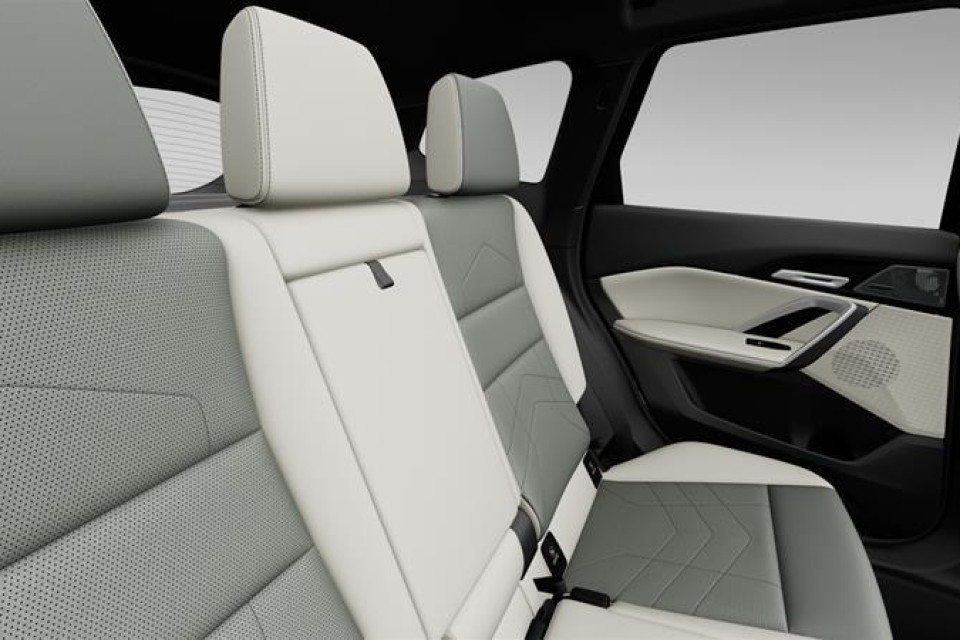 2026 BMW X1 - Image 14