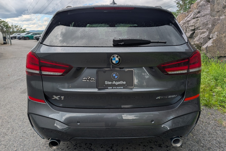 2022 BMW X1 - Image 5