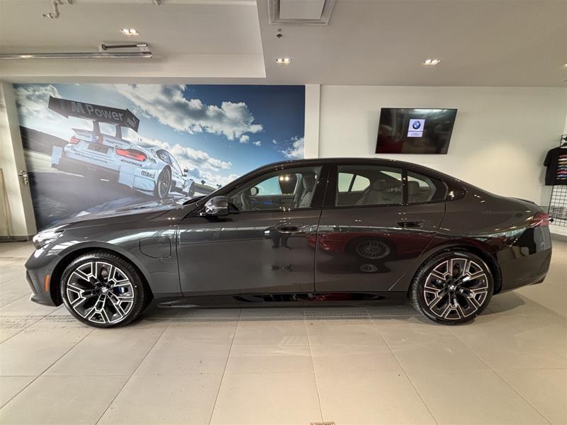 2026 BMW 5 Series - Image 2