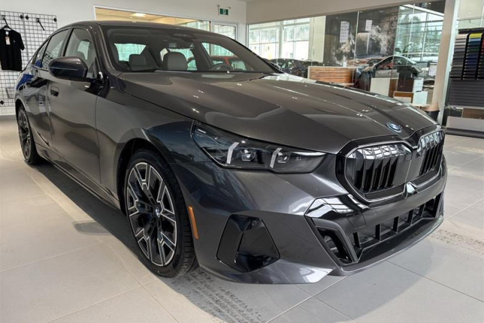 2026 BMW 5 Series - Image 10