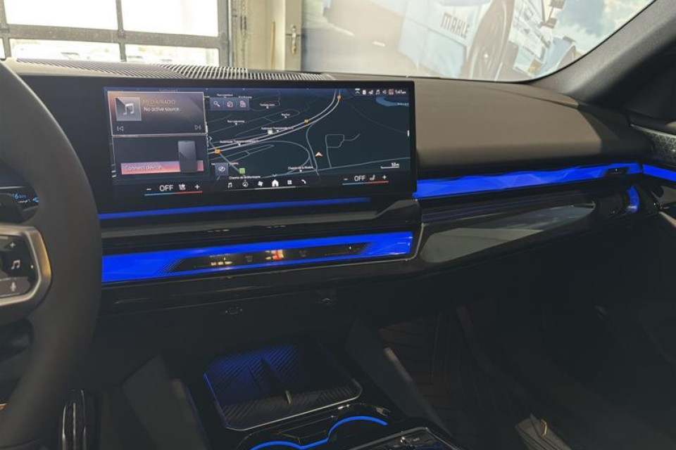 2026 BMW 5 Series - Image 17
