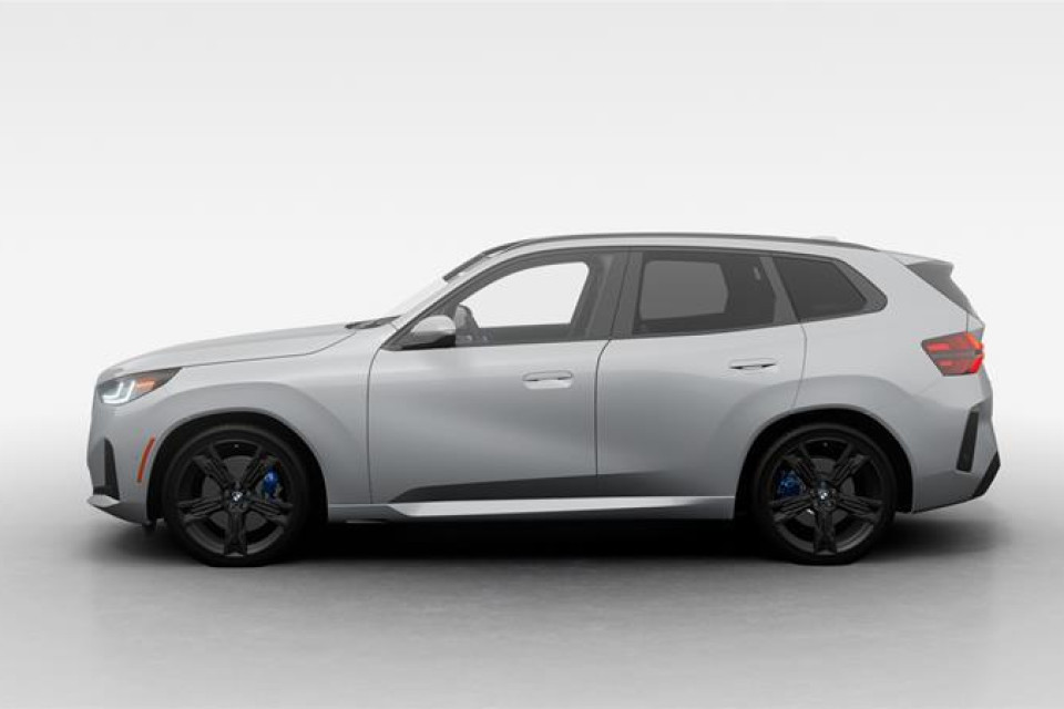 2026 BMW X3 - Image 4