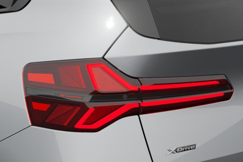 2026 BMW X3 - Image 8