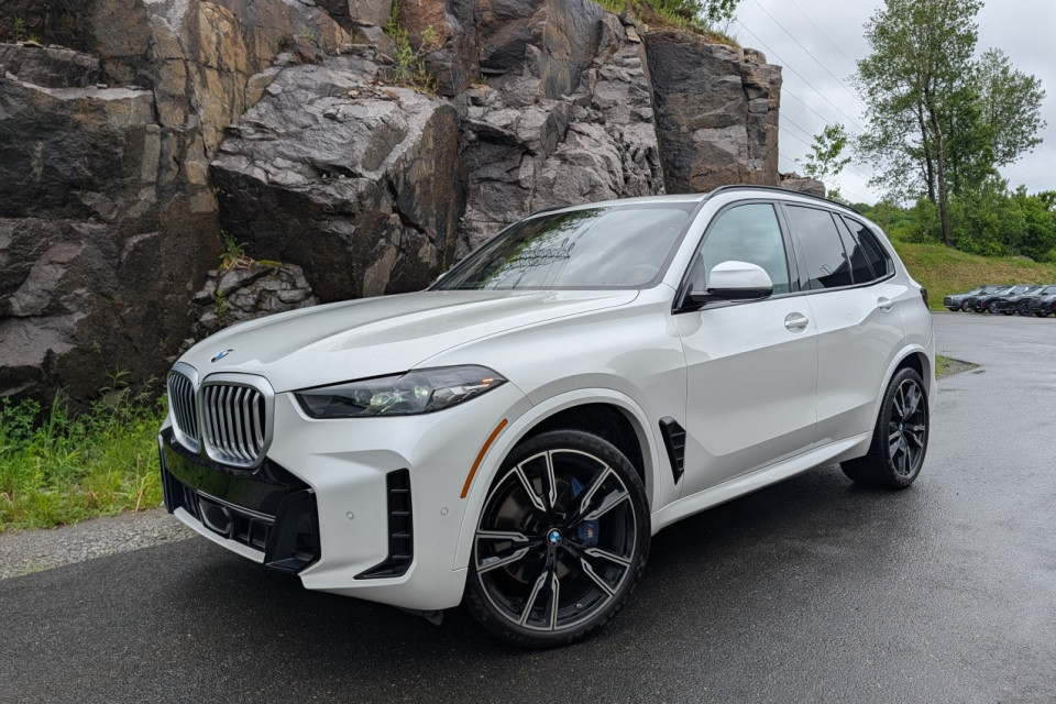 2024 BMW X5 - Image 1