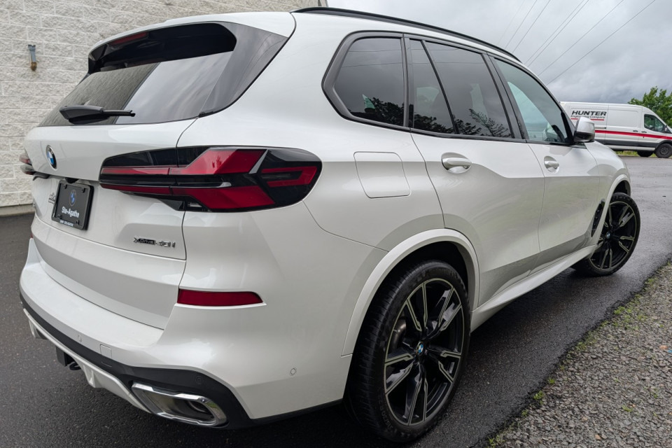 2024 BMW X5 - Image 8