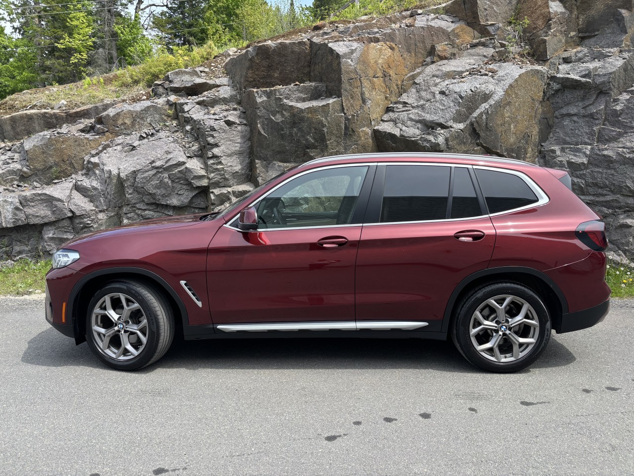 2023 BMW X3 - Image 2