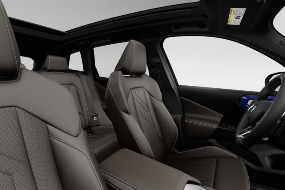 2026 BMW X3 - Image 14