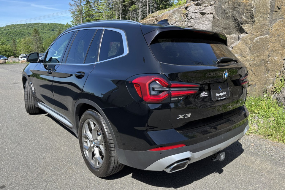 2023 BMW X3 - Image 3