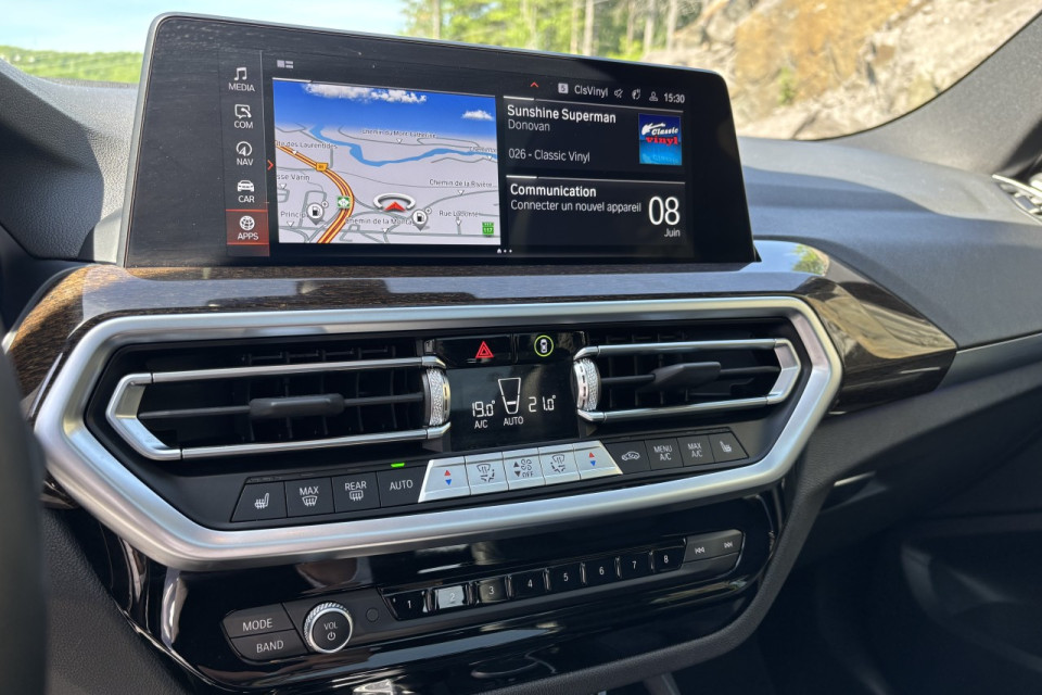 2023 BMW X3 - Image 17