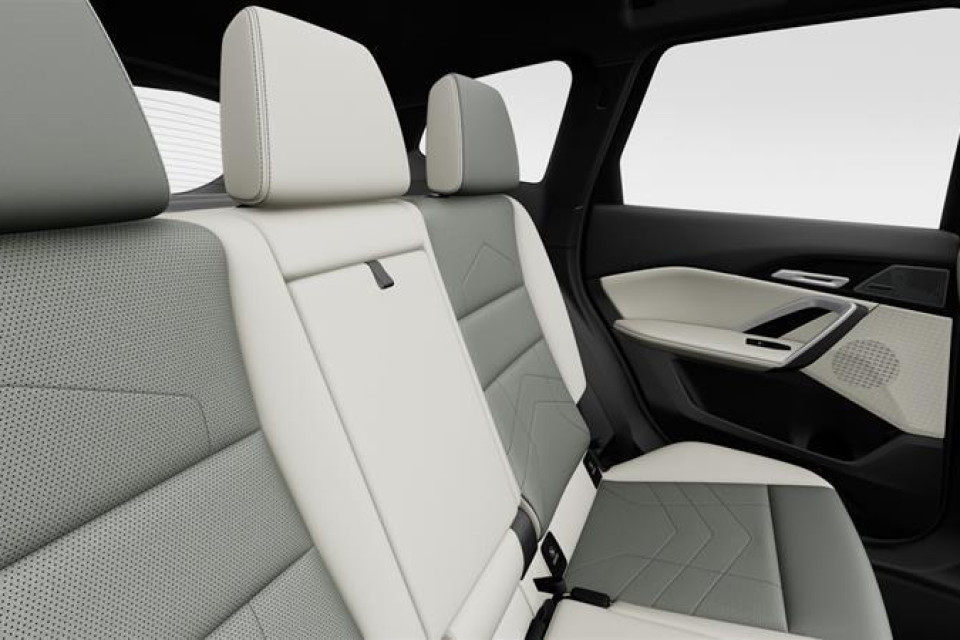 2026 BMW X1 - Image 12