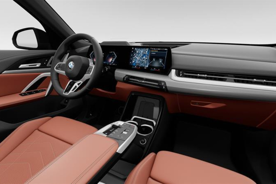 2026 BMW X1 - Image 13