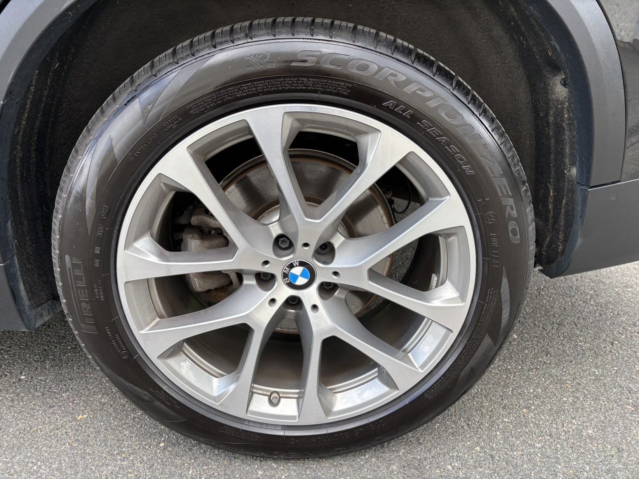 2024 BMW X5 - Image 3