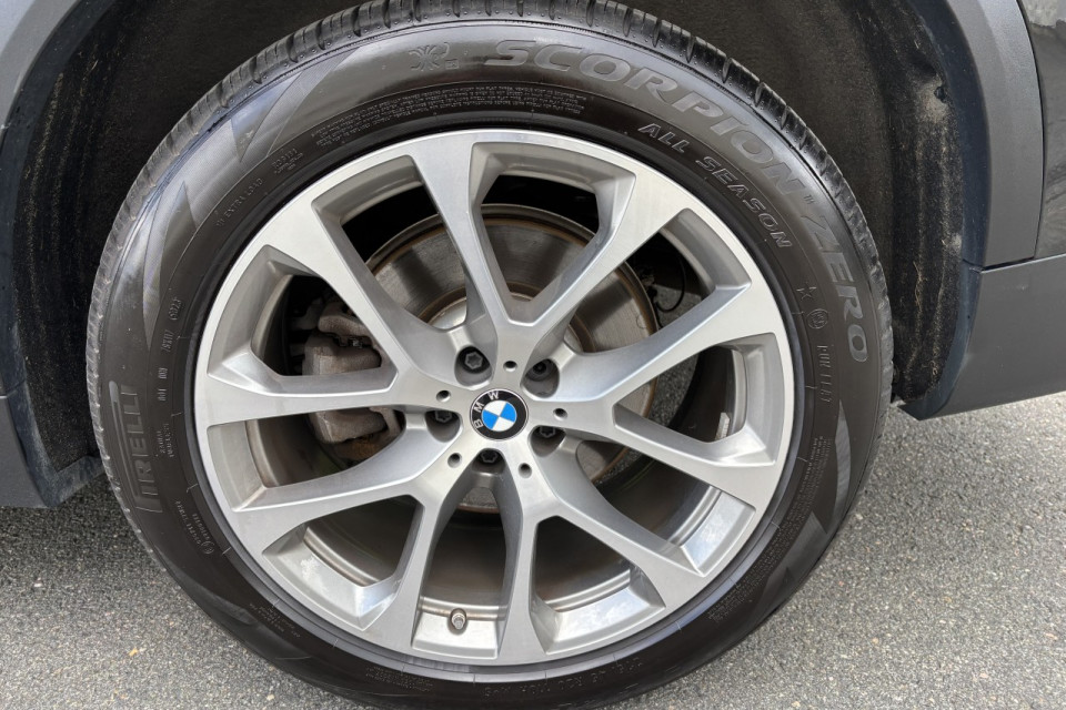 2024 BMW X5 - Image 3