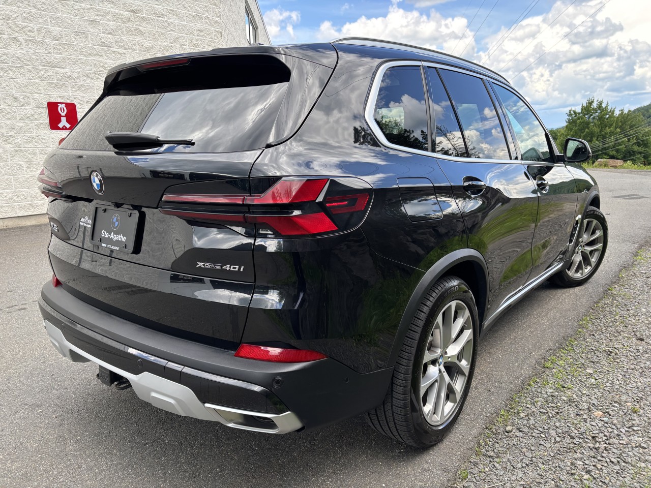 2024 BMW X5 - Image 8