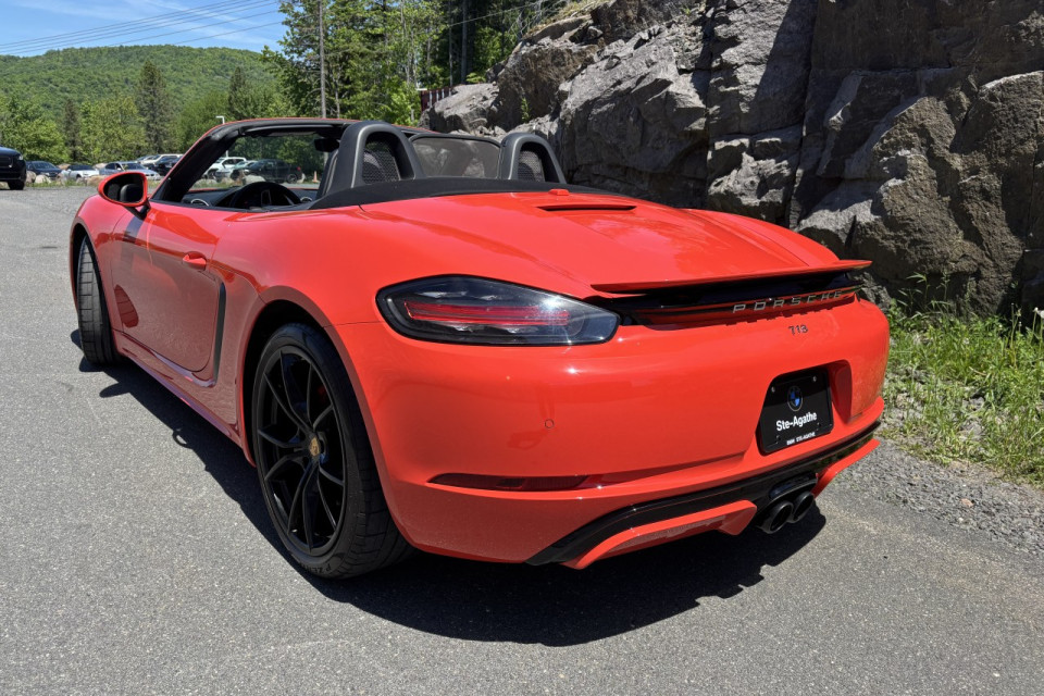 2017 Porsche 718 Boxster - Image 5