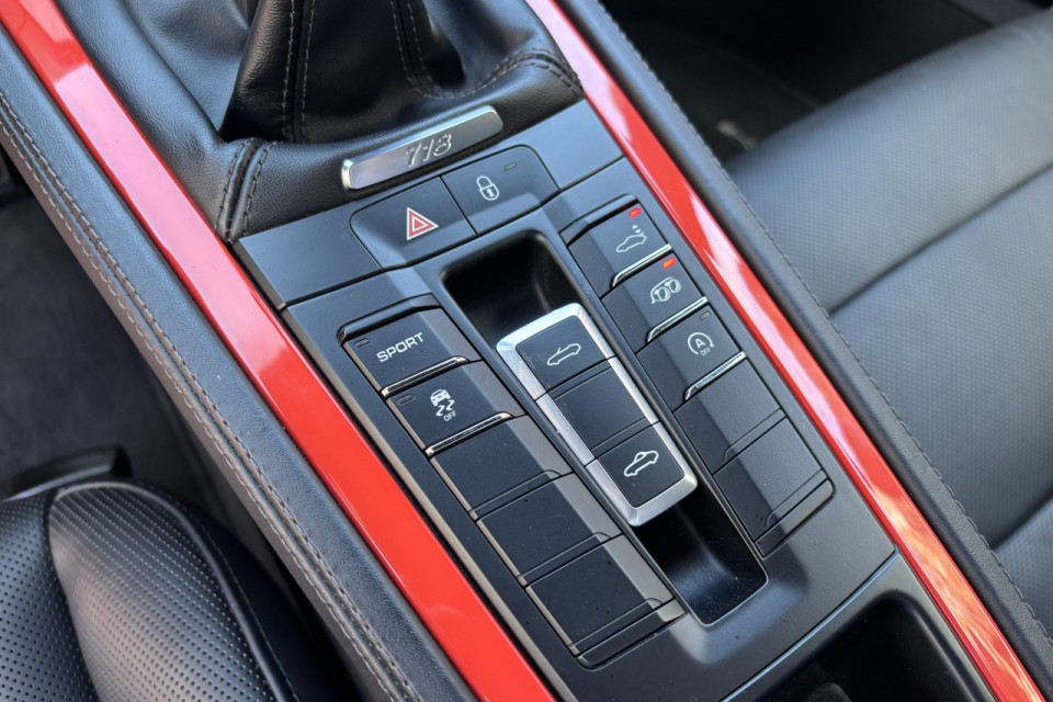 2017 Porsche 718 Boxster - Image 19
