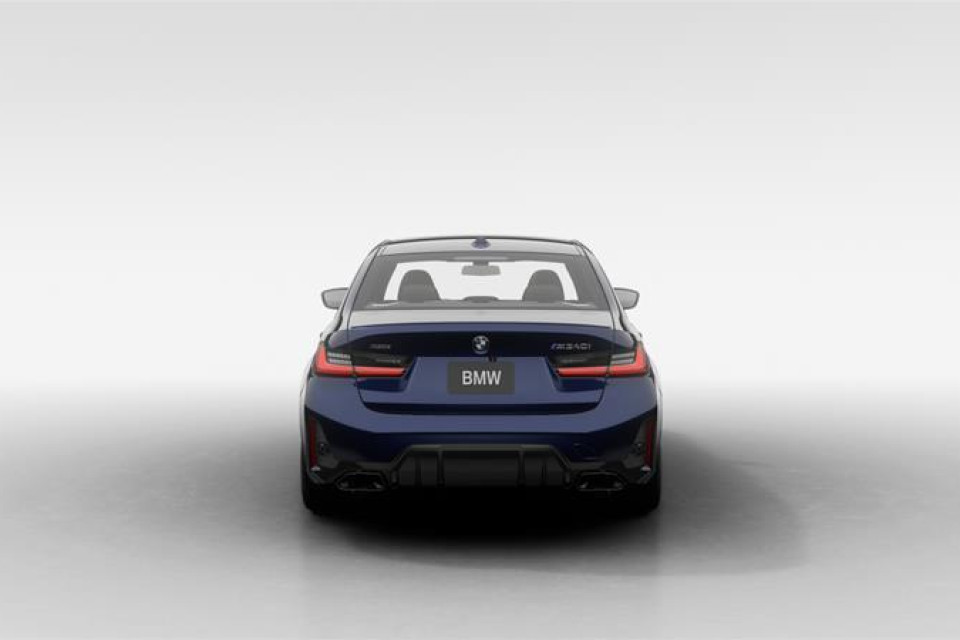 2026 BMW 3 Series - Image 5