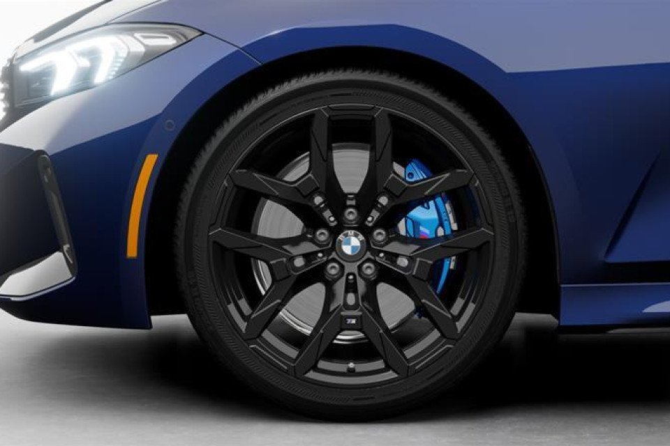 2026 BMW 3 Series - Image 8