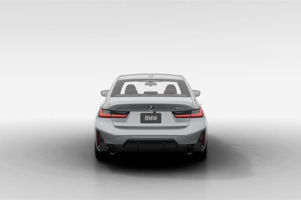 2026 BMW 3 Series - Image 5