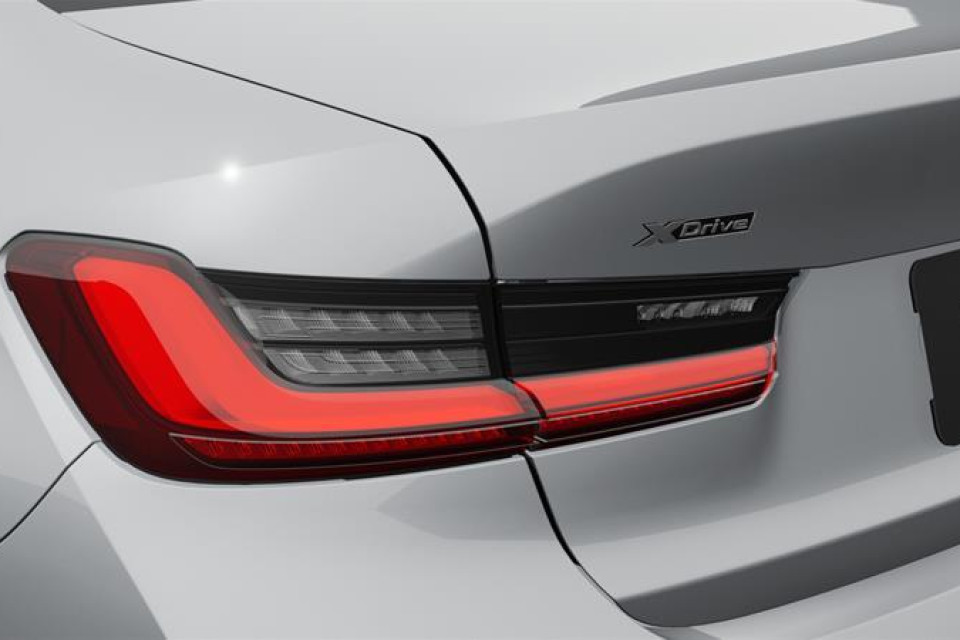 2026 BMW 3 Series - Image 7