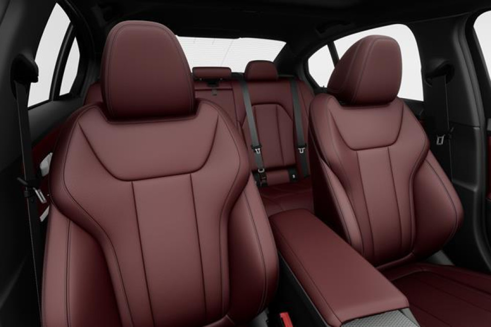 2026 BMW 3 Series - Image 10