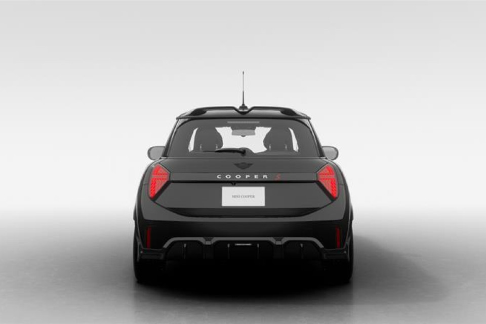 2026 MINI 3 Door - Image 5