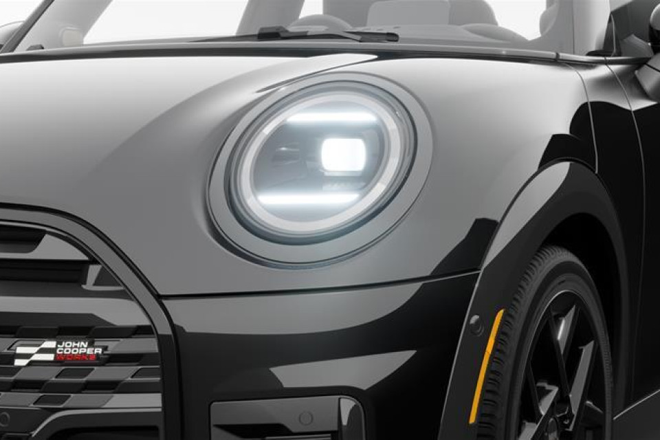 2026 MINI 3 Door - Image 6