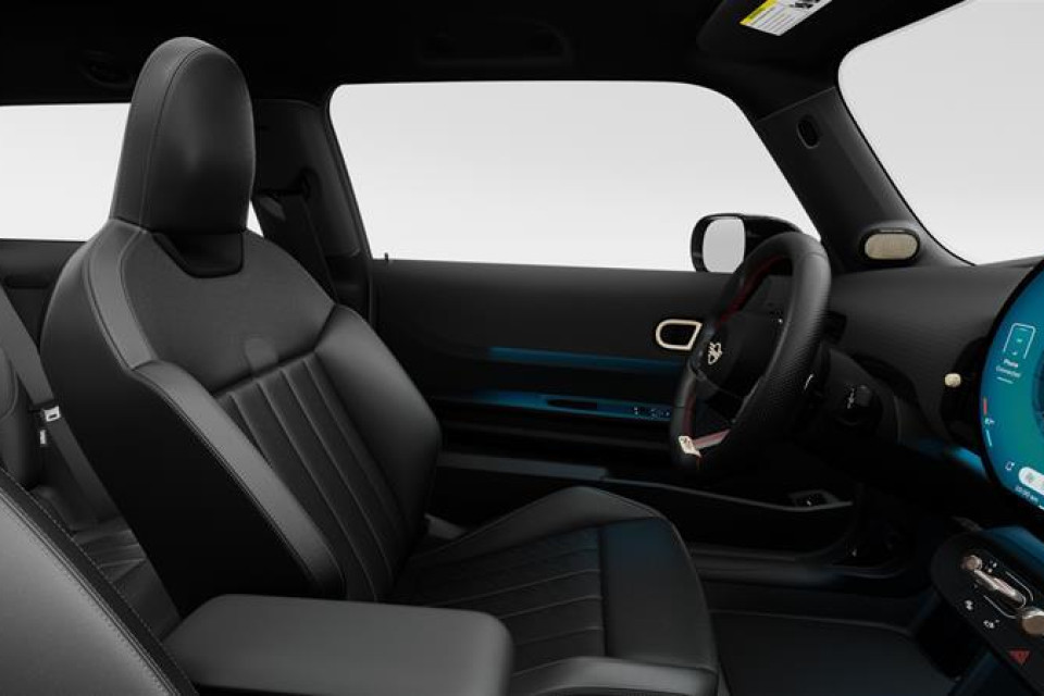 2026 MINI 3 Door - Image 9