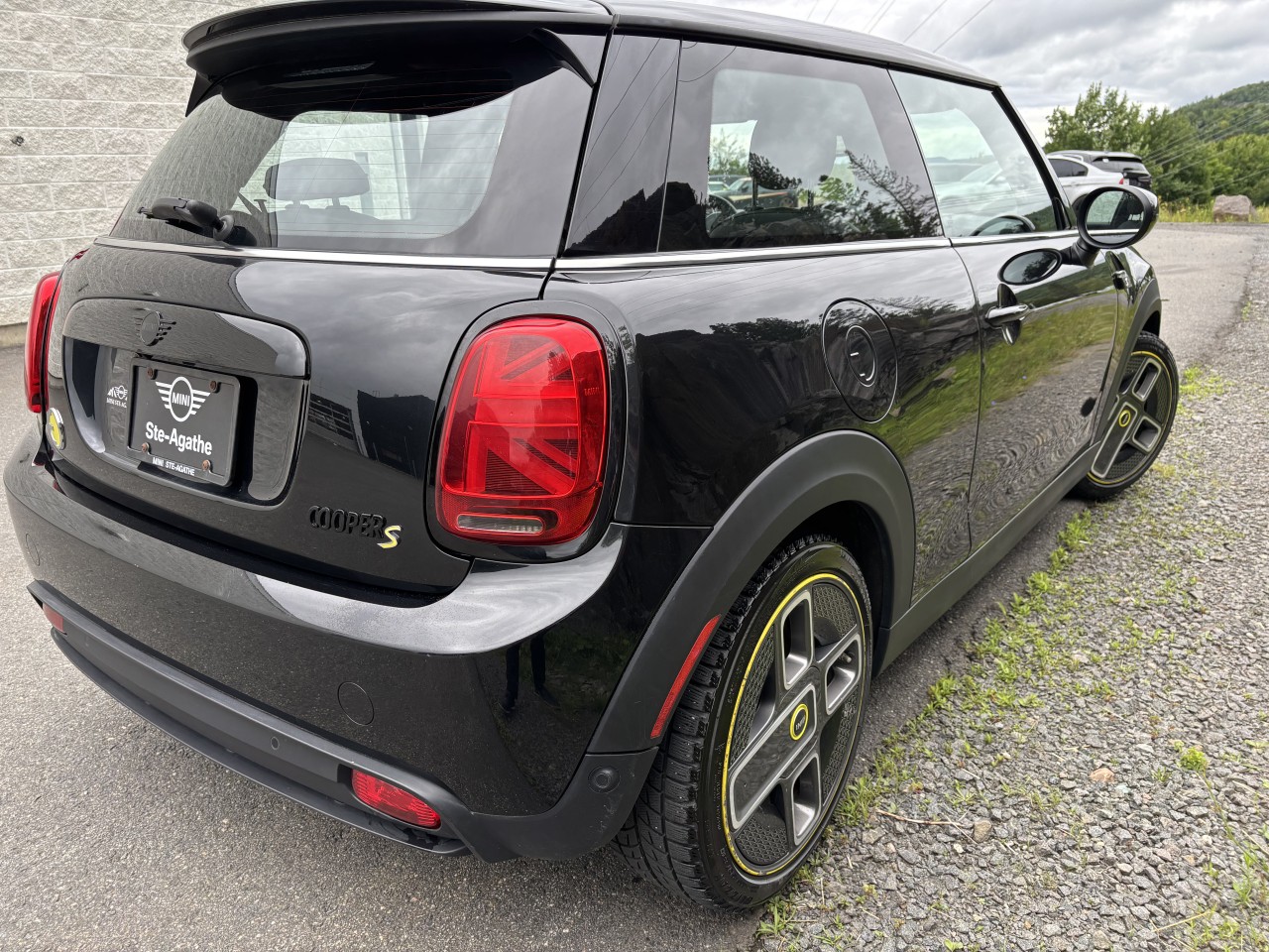 2023 Mini Cooper - Image 7