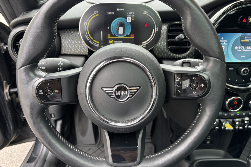 2023 Mini Cooper - Image 12