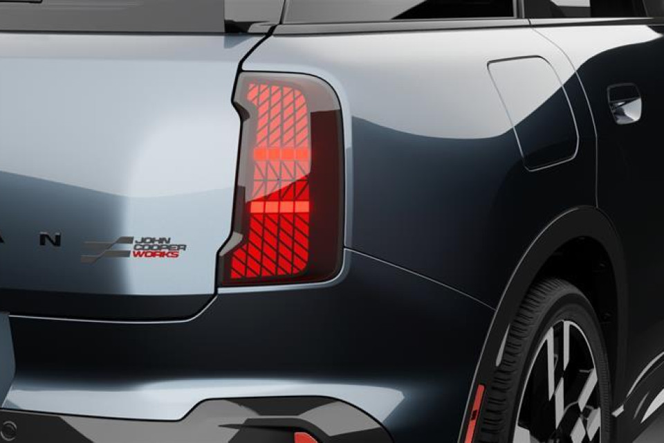 2027 MINI Countryman - Image 7
