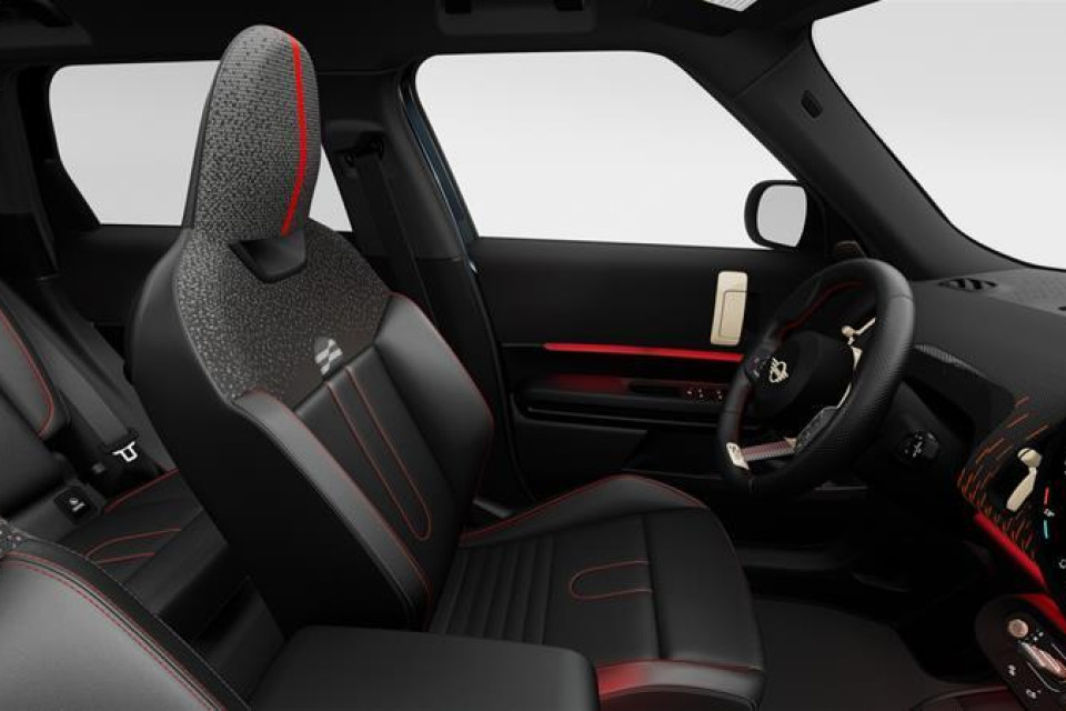 2027 MINI Countryman - Image 12