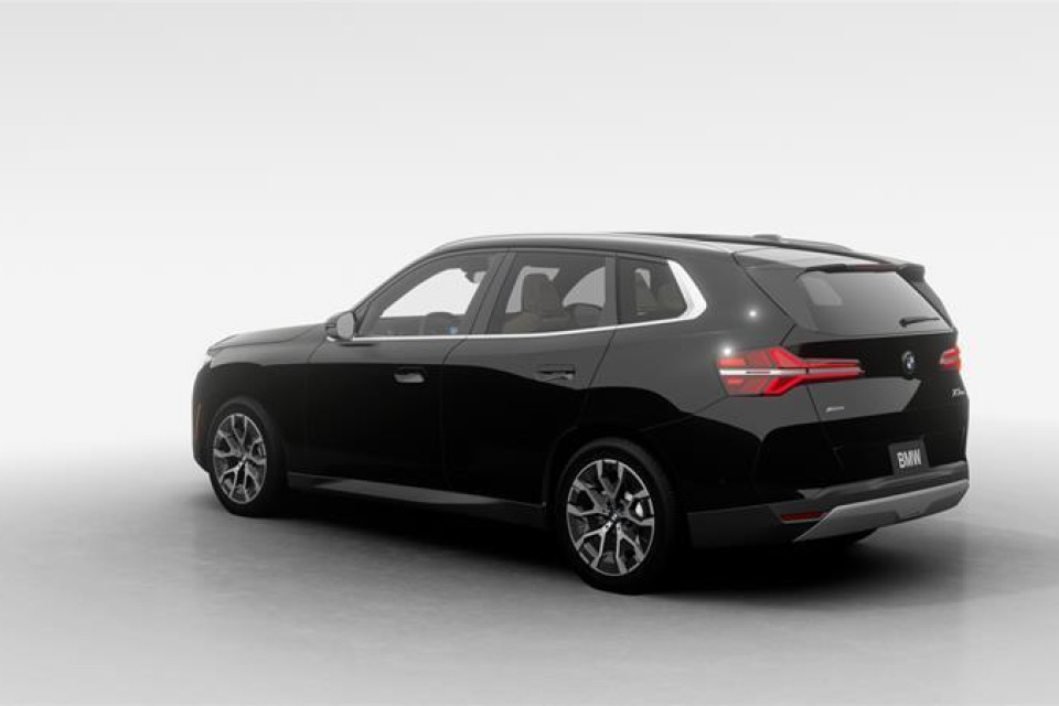 2026 BMW X3 - Image 2