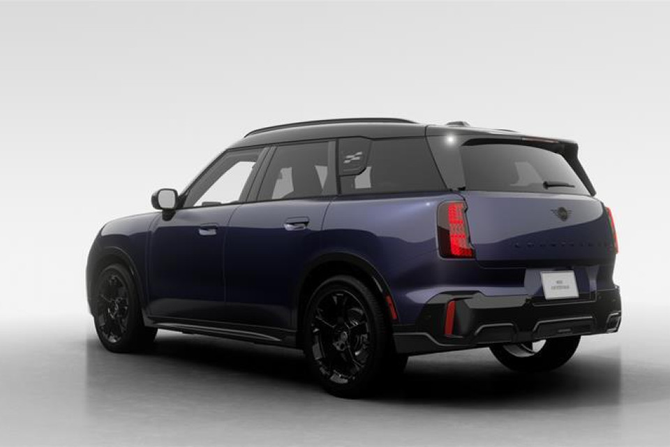 2027 MINI Countryman - Image 2
