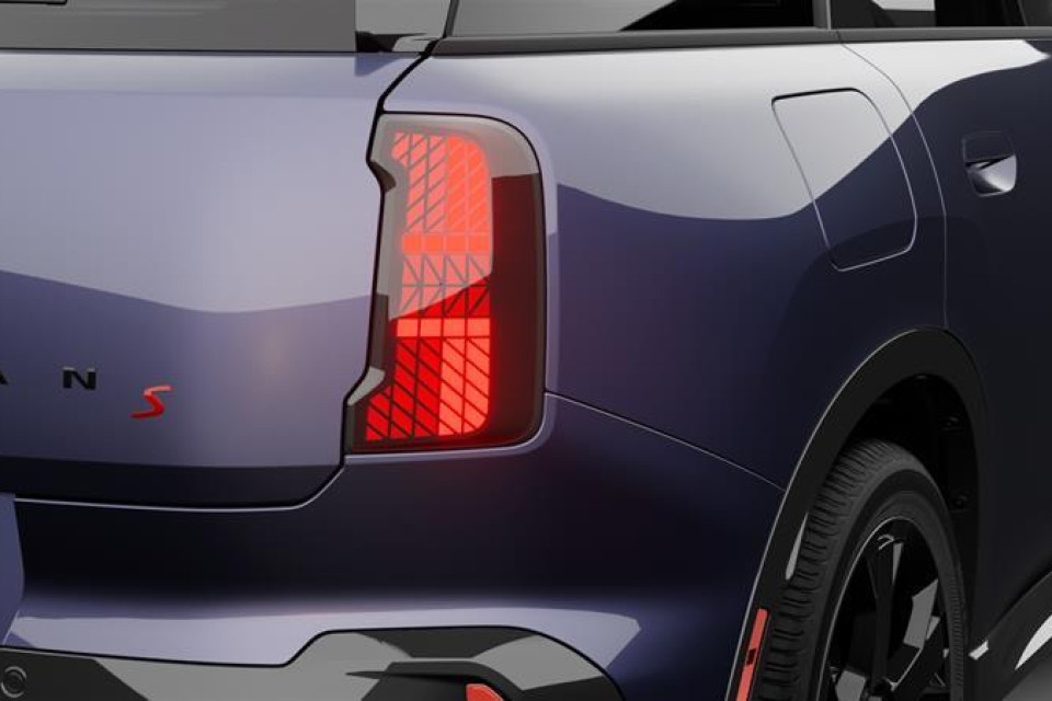 2027 MINI Countryman - Image 8