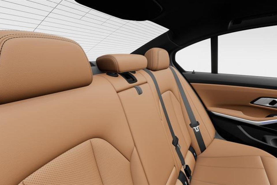 2026 BMW 3 Series - Image 12