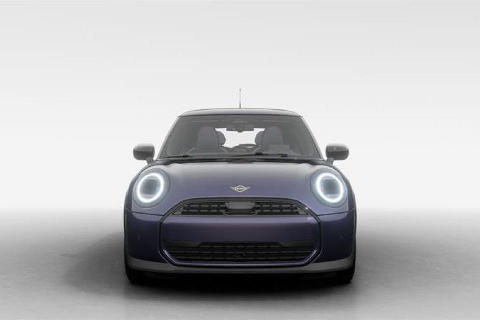 2026 MINI 3 Door - Image 3