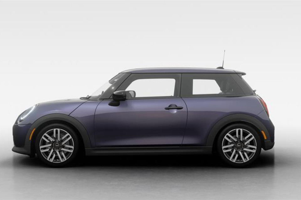2026 MINI 3 Door - Image 4