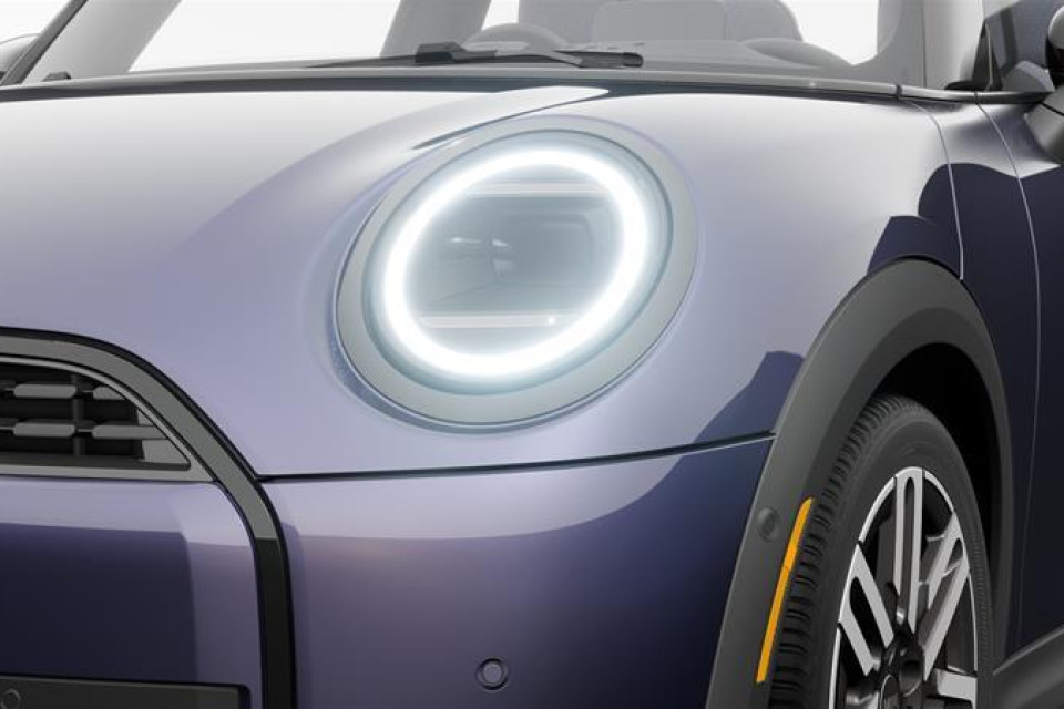 2026 MINI 3 Door - Image 6