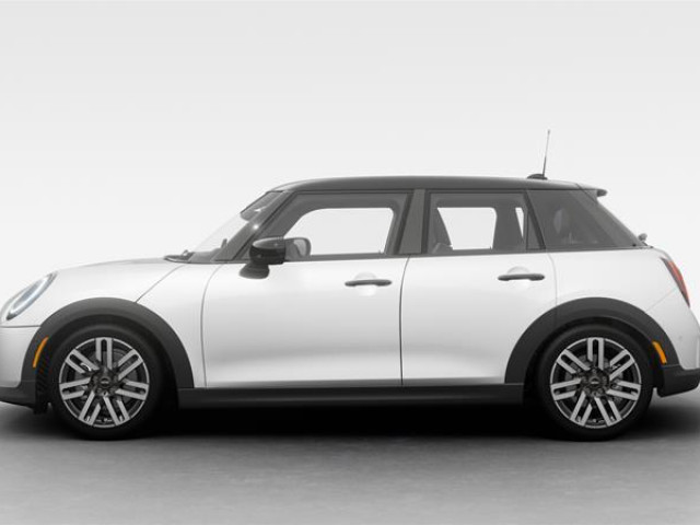 2026 MINI 5 Door — 4