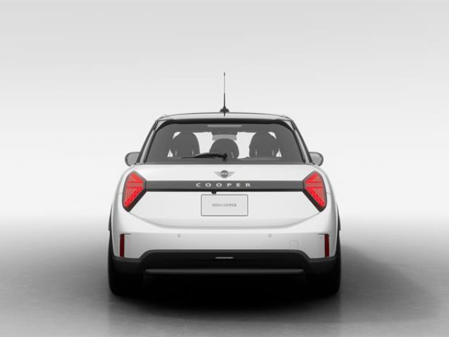 2026 MINI 5 Door — 5