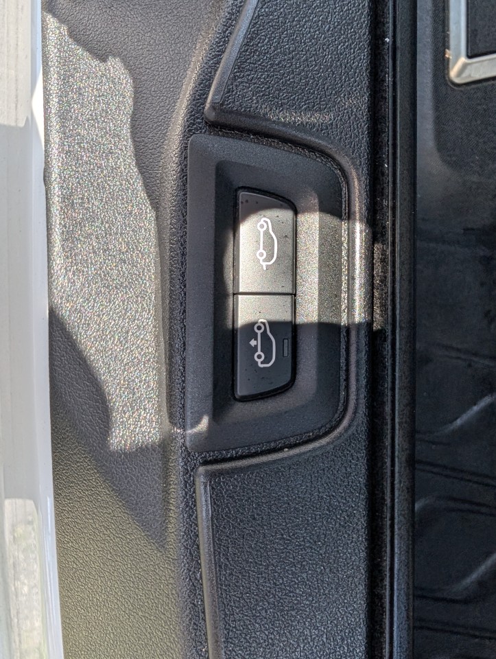 2023 BMW X5 - Image 6