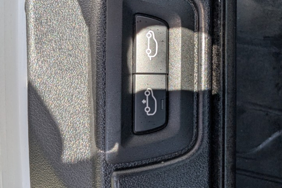 2023 BMW X5 - Image 6